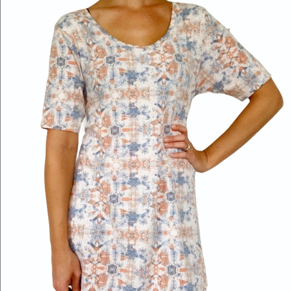 LuLaRoe orange blue geometric print tunic blouse size small